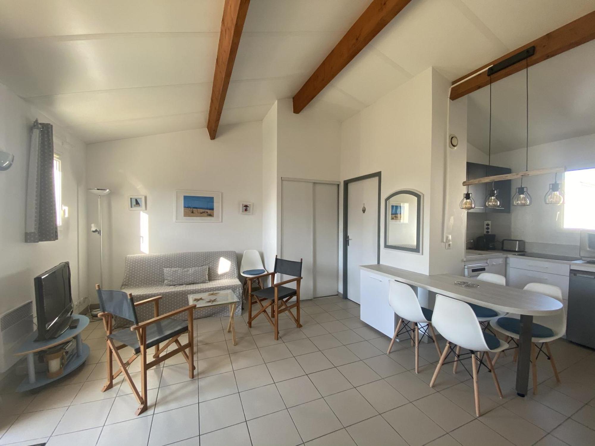 Maison Cosy Avec Piscine Partagee Le Château-dʼOléron Kültér fotó